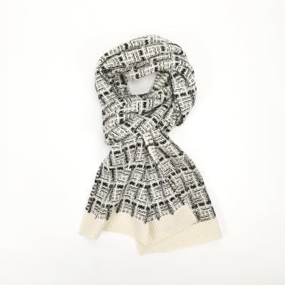 China Women Winter Medium Scarves With Metallic Yarn Luxury 100% Cashmere Scarf for sale