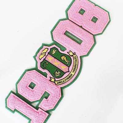 China custom 3D towel embroidered letter no minimum embroidery chenille patch with factory price for sale