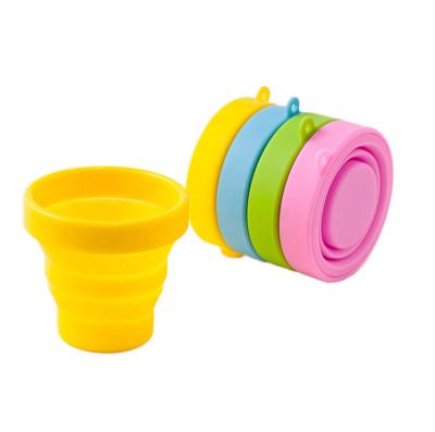 China Viable Color Silicone Folding Collapsible Cups Folding Travel Camping Cup With Lids Colorful Expanding Drinks Cup Sets Travel Mug for sale