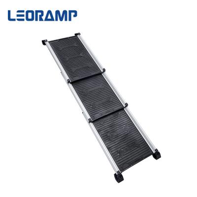 China Amazon Hot Sale Outdoor Dogs Saving Animal Escape Adjustable Dog Ramp for sale