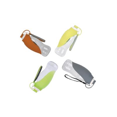 China HOTSALE Sustainable Newcomer Folding Portable Convenient Durable Comfortable Silicone Dog Water Bottle for sale