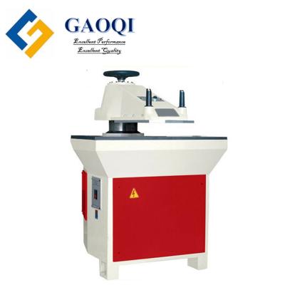 China Rationalisieren Sie Ihren Produktionsprozess mit 1050*1000*1500mm Slipper Cutting Machine zu verkaufen