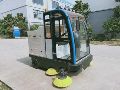 Cina New Energy Street Cleaning Vehicle Sanitation Cleaning Electric Road Sweeper in vendita