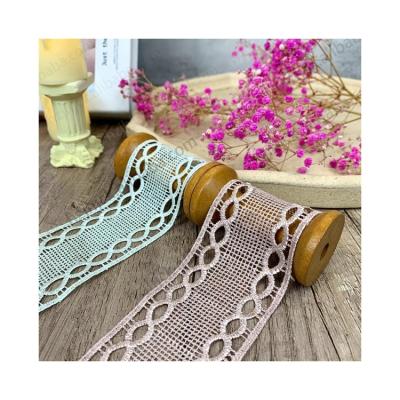 China 2021 Viable China Low Price Chiffon Lace Trim Crocheted White Lace Trim Garment Guipure Lace Trim for sale