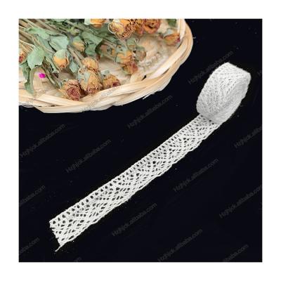 China 2020 Viable New Design Flower Border Trim For Garment Accessories Dress Trim White Polyester Guipure Lace Trim for sale