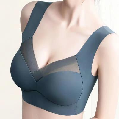 China Women Seamless Sports Bra Full Coverage Back Skin Fat Comfortable Radio Lift Up Bra QUICK DRY Plus Big Cup Size Bra 4Xl 5Xl 6X for sale