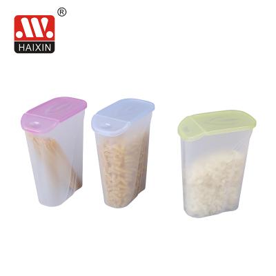 China Amazon Sustainable Hot Sale 670ml/1000ml/1300ml Food Storage Container Airtight Plastic Dry Canister for sale