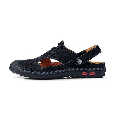 China 2022 Fashion Trend Popular Baotou Workout Shoes Leather Two-Wear Casual Soft Men's Breathable Sandals for sale