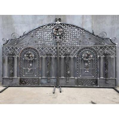 China High Quality Easily Compiled Yard Gate Wrought Iron Gate Main Design / Fancy Metal Driveway Gate for sale