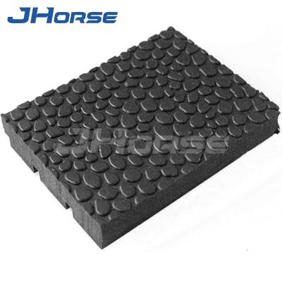 China Non-Skid Surface 1mx2mx17mm Plastic Horse Box Rubber Mats with Corrugated Bottom Weight KG 10 for sale