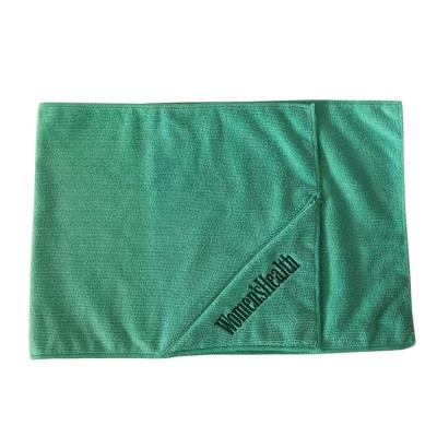 China Customized Embroidery QUICK DRY Logo Luxury Microfiber Sports Towel With Zipper Pocket for sale