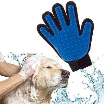 China New Design Pet Grooming Mitt Sustainable Pet Glove Massage Magic Hair Remover for sale