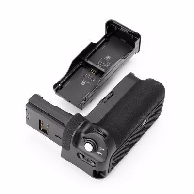 China Meike MK-A9 Battery Grip to Control Shooting Vertical-shot Function for Sony A9 A7RIII Camera Battery Grip MK-A9 for sale