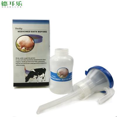 China Non-Toxic Dairy Farm Non-Return Cattle/Cow Teat Dip Cup Portable Plastic Medicined Bath Cups for Teats Disinfection Farm Equipment for sale