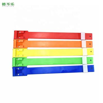 China Easy Operation And Durable Dairy Cow Cattle Plastic Leg Bands for sale