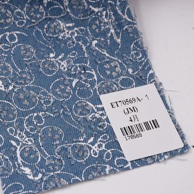 China New Low Cost Breathable Jacquard Stock Patchwork High Quality Stock Stretch Denim Selvedge Fabric Supplier Custom Embossing Denim Raw for sale