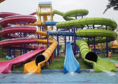 China Cor brilhante personalizada FRP grande Aqua Park Equipment da corrediça de água do corpo à venda