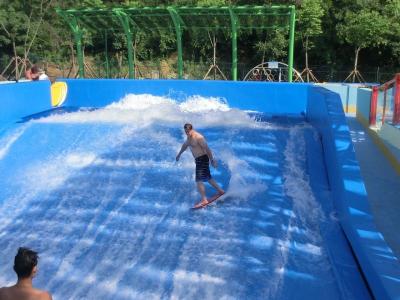 China Die Erwachsenen, die Skateboard-Ausrüstung/Fiberglas surfen, bewegen surfende Maschine wellenartig zu verkaufen