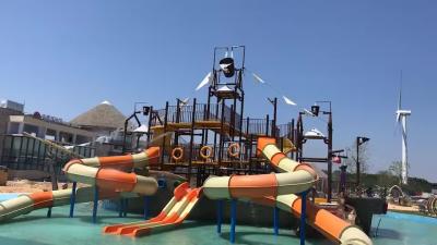 China Barco pirata de ROHS Mini Water Park Equipment Wood con la diapositiva de la fibra de vidrio en venta