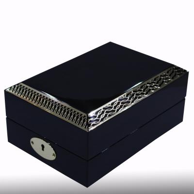 China Recyclable Wholesale Wooden Perfume Packaging Box Custom Cosmetic Luxury With Leather Jewelry Perfume Box for sale