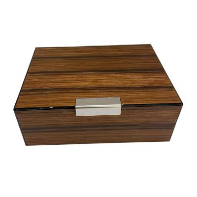 China Handmade MDF With Wood Veneer In High Glossy Finish Gift Packing Box for sale