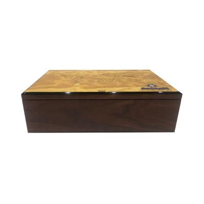 China Recyclable MDF With Wooden Paperin High Glossy Finish With Video For Gift Packing Box for sale