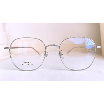 China Professional Titanium Eyewear Eyewear Frame Design Optical Glasses In Stock For Unisex Reading Glasses for sale