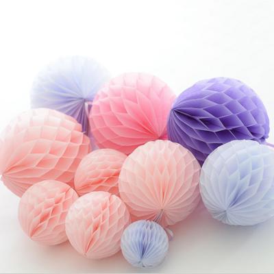 China Hot Selling Europe Silk Handmade Tissue Paper Honeycomb Ball Hanging Paper Lantern for Festival& Wedding and Birthday Party Decoration for sale