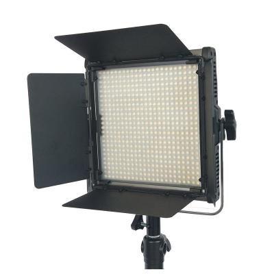 China High CRI/TLCI Portable 576 PCs LED Panel Studio Lighting 2.4G Remote Control for sale