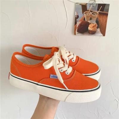 China Fashion Trend White Canvas Comfortable Customized Trendy Shoes Skate Cheap Canvas Shoes For Men for sale