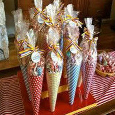 China Disposable Cone Candy Bag, Plastic Cone Bags, Triangle Shaped Bag for sale