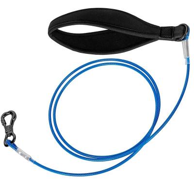 China Reflective Waterproof Vinyl Coated Chew-Resistant Steel Cable Metal Leash For Dogs for sale