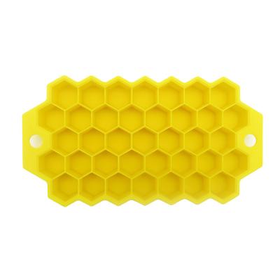 China CYKI Sustainable Food Grade Eco-friendly Honeycomb Form 37 Holes Silicone Ice Cube Tray Mold With Lids for sale