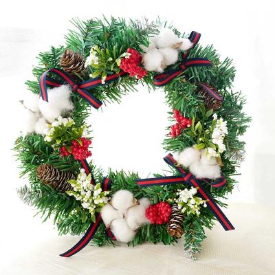 China 2021 Wholesale Traditional Christmas Wreath Decorations Christmas Party Supplies for sale