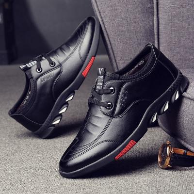 China 2021 New Breathable Fashion Men Slip On Casual Shoes White Soft Men's Stylish PU Loafer Shoe for sale