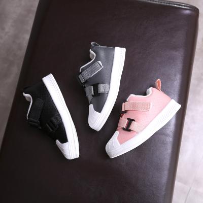 China Comfortable Anti-slip Children's Girls Lightweight Fashion Sneakers Boys Breathable Sports Shoes for sale