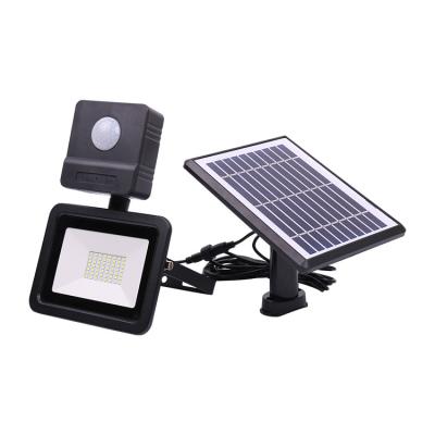 Cina Luce di inondazione solare all'aperto del sensore di moto 10W PIR Security Lights solare in vendita