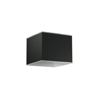 China El jardín accionado solar al aire libre del cubo enciende a Matte Black Wall Light 2700K recargable en venta