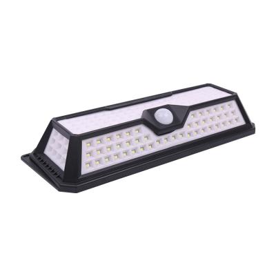 Cina Luce di inondazione solare del sensore di moto del portico IP65 136 senza cordone impermeabili LED in vendita