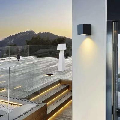 Chine Appareil d'éclairage actionné solaire de bougeoir de mur 20Lumens pour l'usage extérieur de mur à vendre