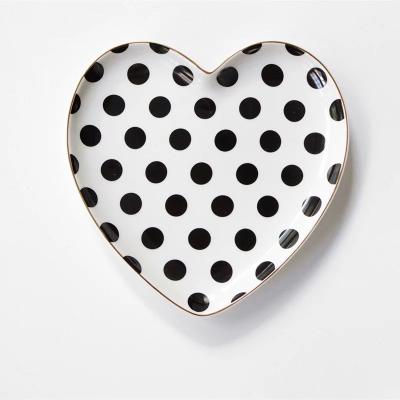 China Sustainable Wholesale Custom 8inch Heart Shape Dessert Ceramic Pizza Dishes for sale