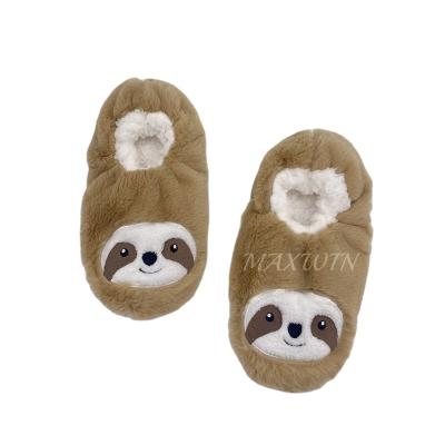 China Light Low Cut Comfy Warm Animal Non-Skid Indoor Bedroom Sequin Cartoon Winter Slippers Shoes for sale