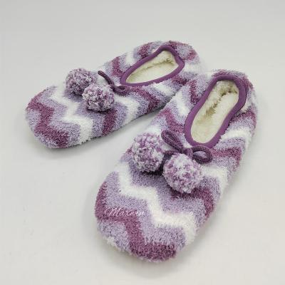 China 2022 breathable new knit bedroom non-slip slipper home shoes with pom pom floor shoes for sale