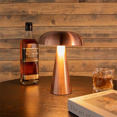 China Portable Creative Lighting Luxury Room Light Decor Gold Table Lamp Bedside Outdoor Portable Coffee Table Lamp Night Light for sale