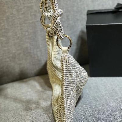 China Women's sexy sales women's handbag designer diamond handbag metal chain PORTABLE zipper hot casual luxury armpit bag for outdoorwearing for sale