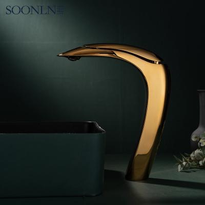 China Modern Luxury Gold Brass Tall Faucet Single Basin Home And Hotel Mixers Taps Faucet for sale