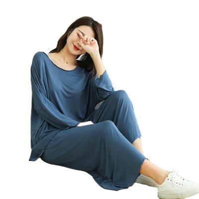 China Breathable warm product plus size autumn and winter women's home clothes loose two-piece set of long sleeve pajamas for sale