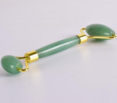 China Whitening Best Selling High Quality Green Jade Roller Massager Facial Roller Natural Jade Roller With Gift Box for sale