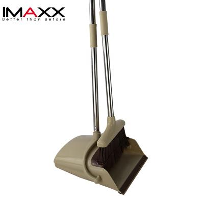 China Wholesale Durable Windproof Brush Wear Resistant Brooms for sale