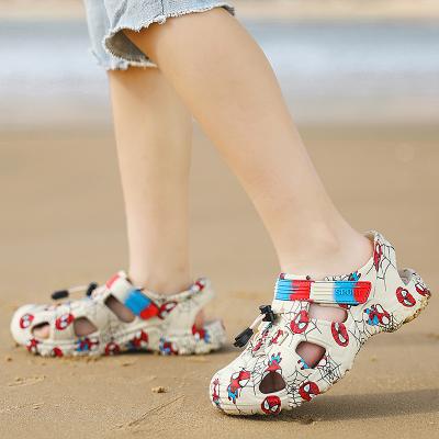 China 2022 New Custom LOGO Summer Breathable Casual Light Weight School Children Walking Soft Main Style Beach Shoes Girls Sandals for sale